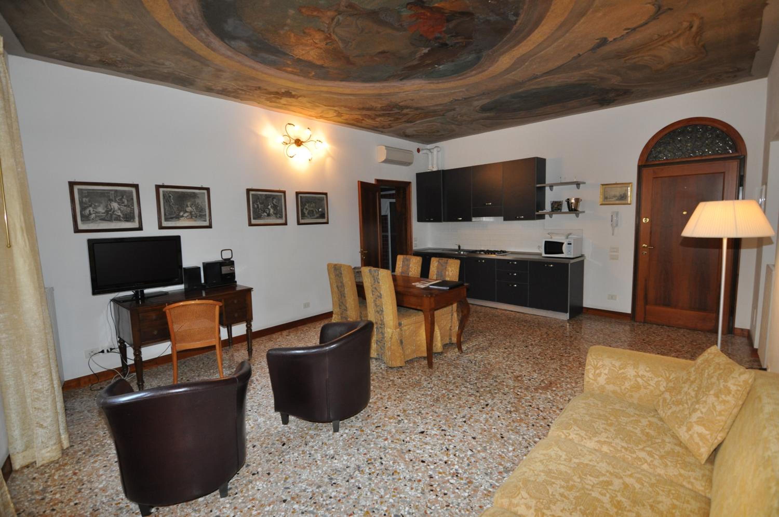 Ca' Tiziano Two-Bedroom Apartment photo 1