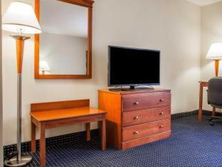 King Room with Spa Bath - Non-Smoking - Photo 3