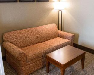 King Room - Non Smoking - Photo 3