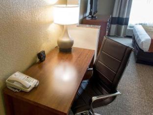 King Room - Non Smoking - Photo 6
