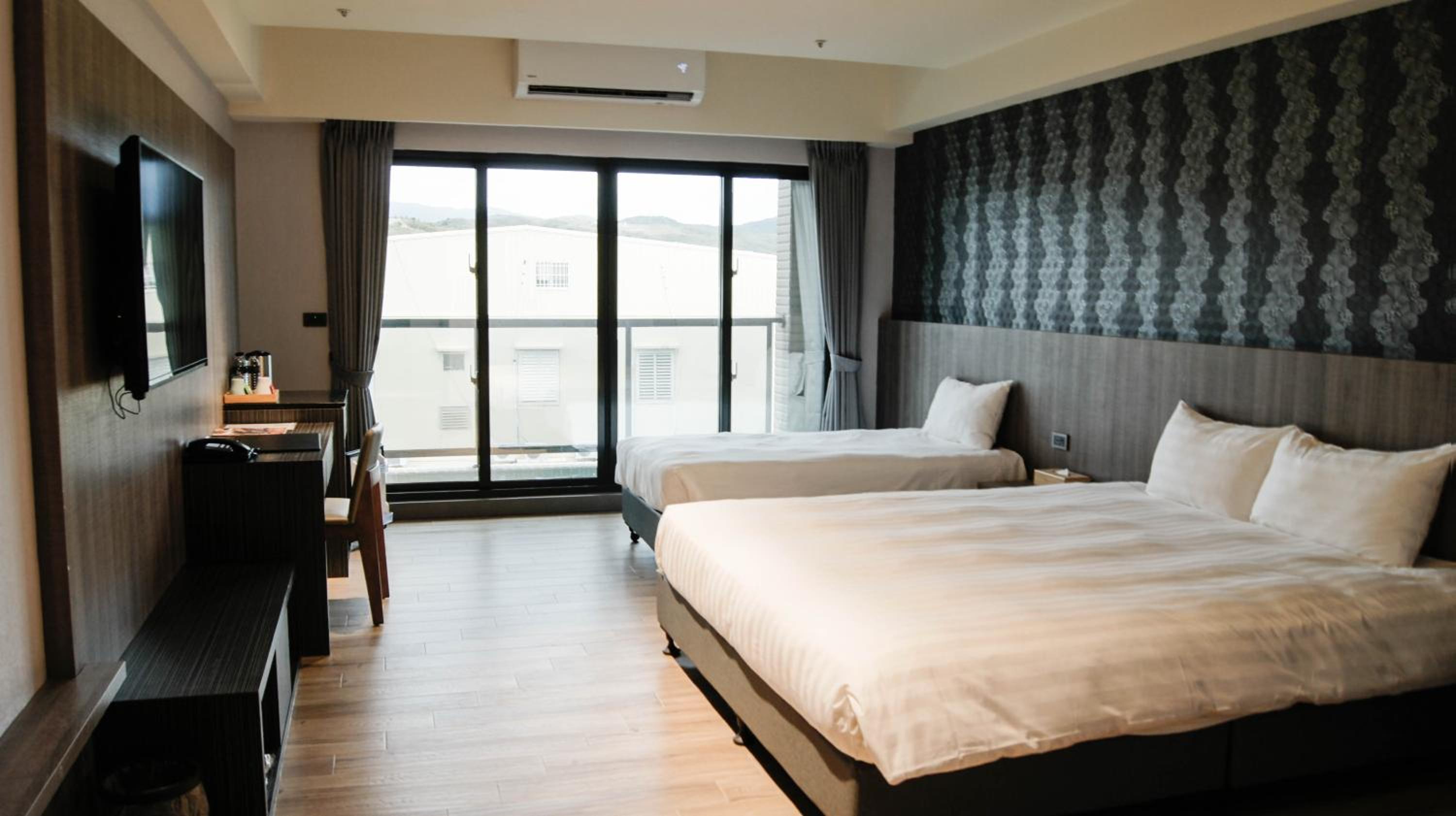 Standard Triple Room - Photo 2