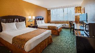 King Room with Bath Tub - Mobility/Hearing Accessible - Non-Smoking
