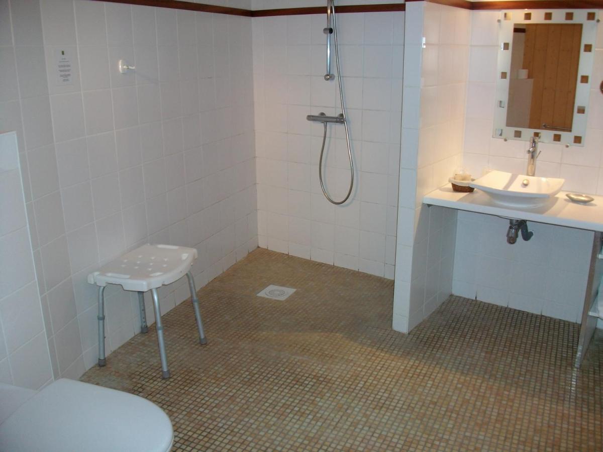 Double Room - Photo 6