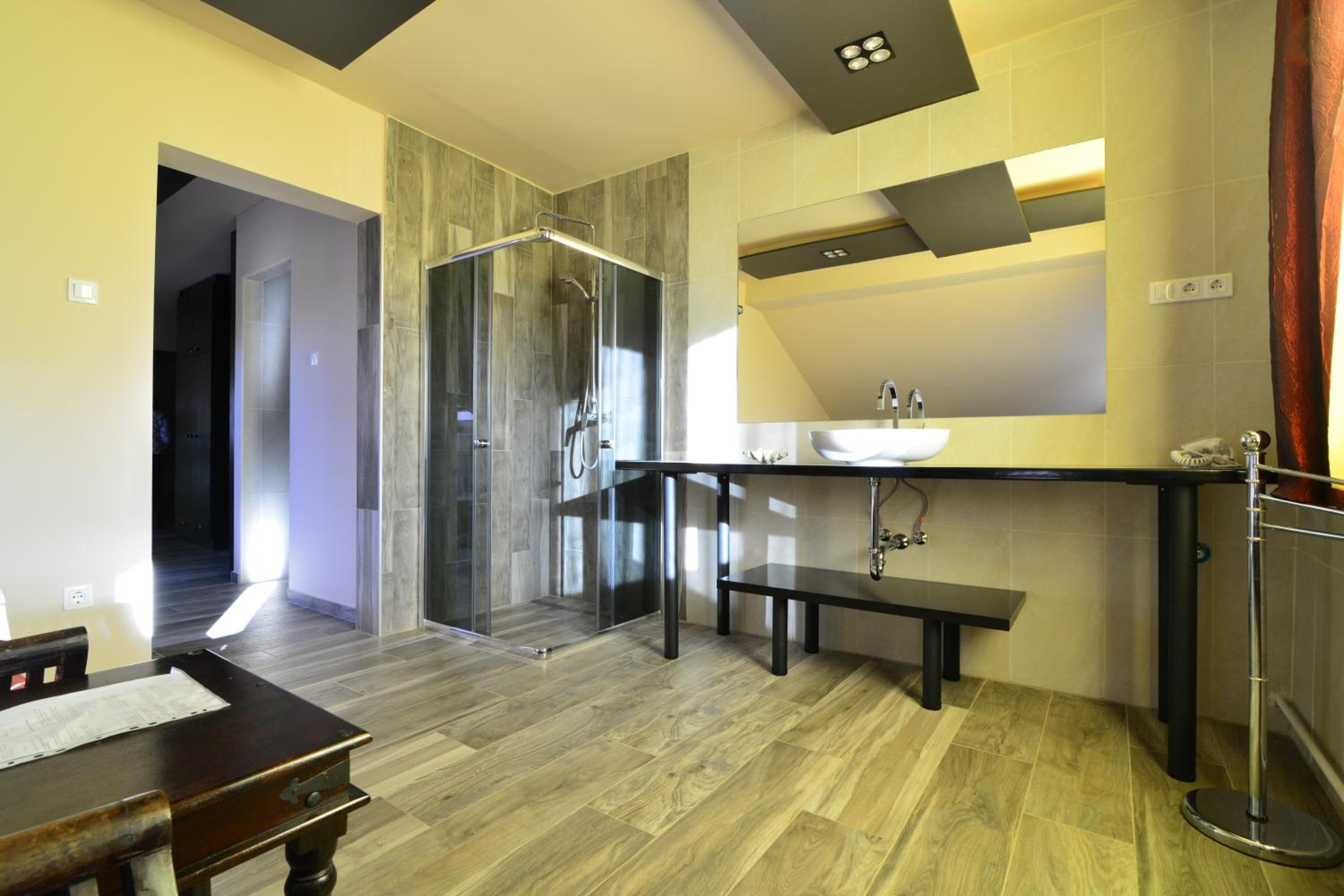 Apartment - Photo 8
