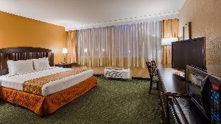 Double Room with Two Double Beds and Roll-in Shower - Mobility/Hearing Accessible - Non-Smoking