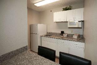 King Room - Non Smoking - Photo 7
