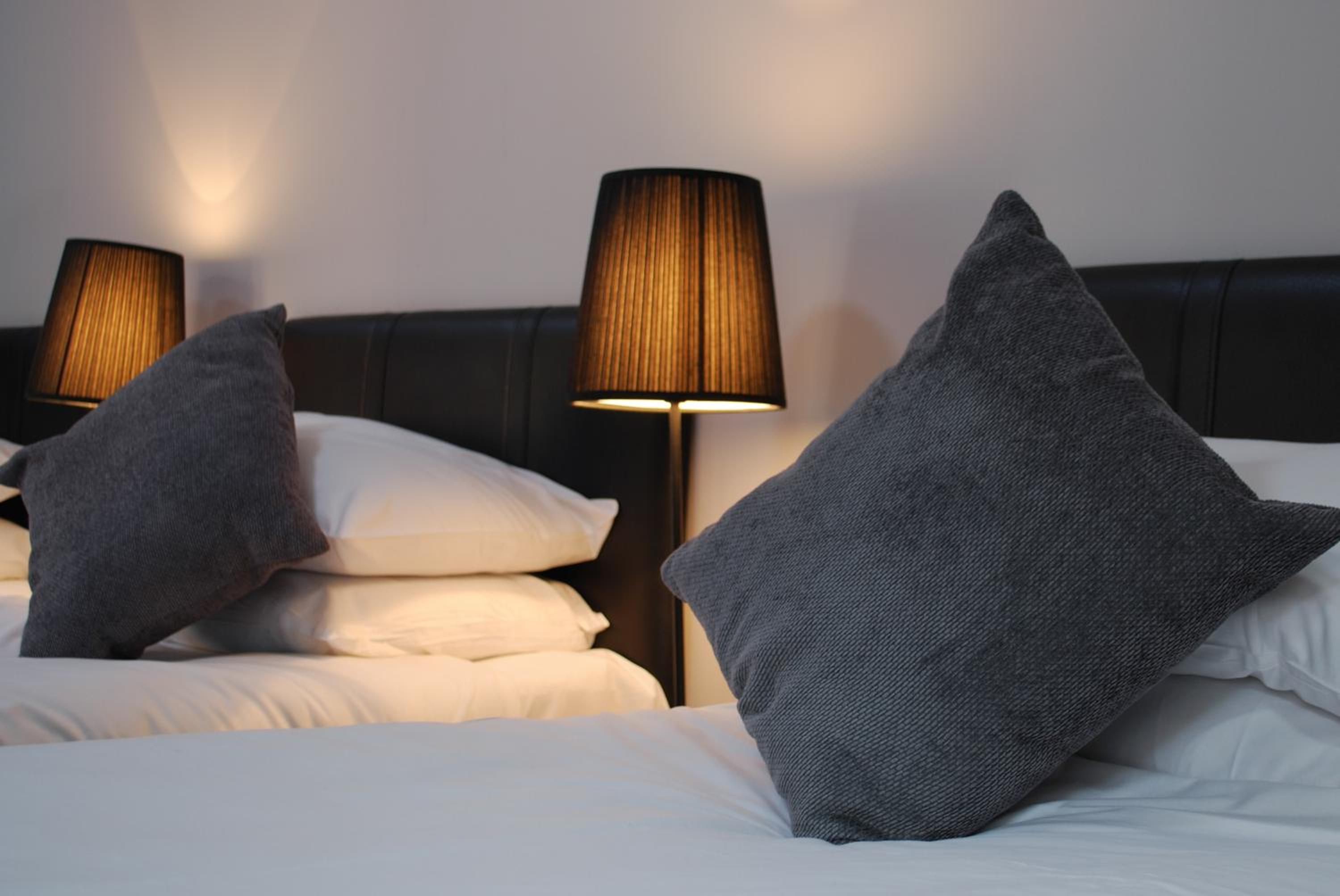 Twin Room - Photo 1
