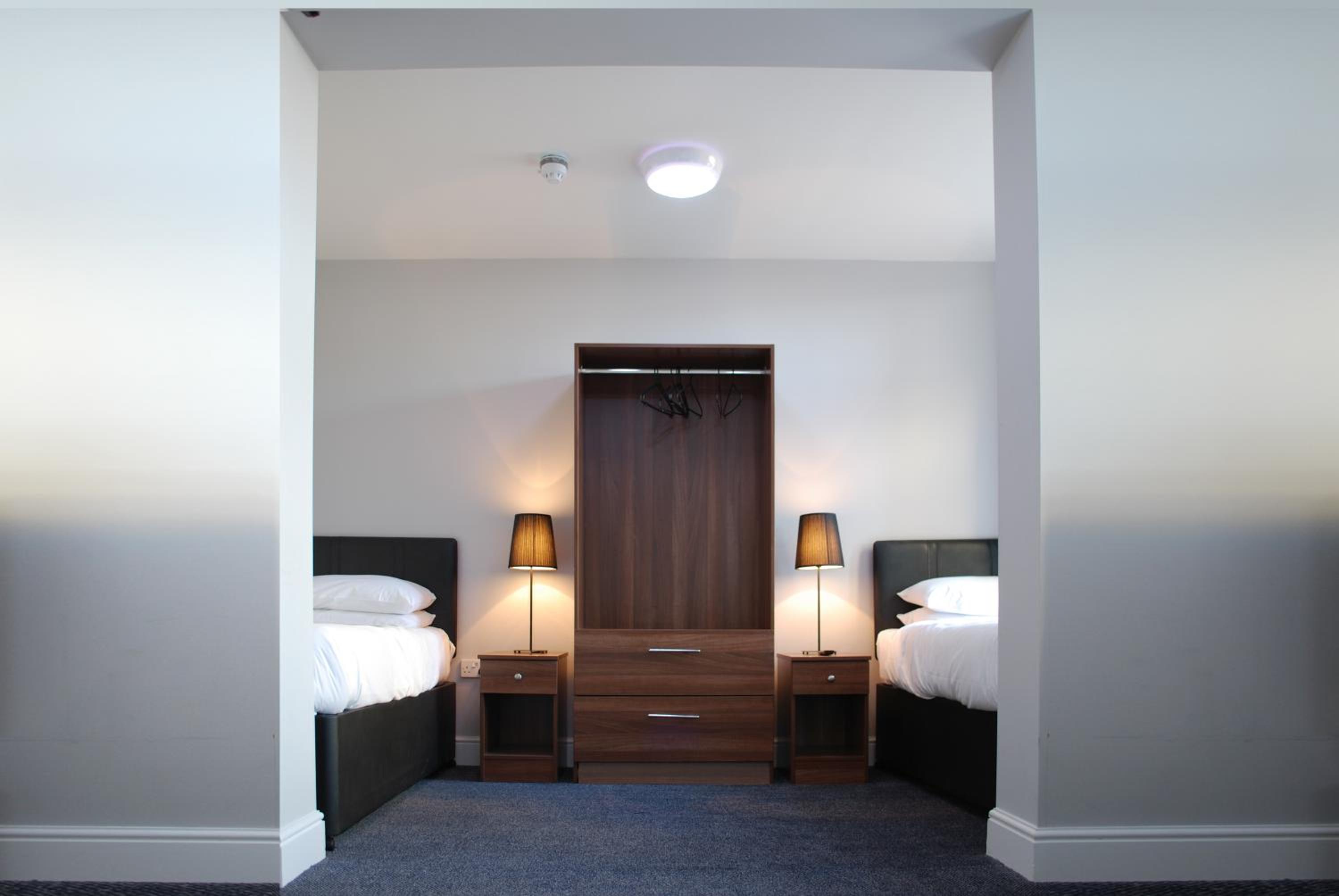 Quadruple Room - Photo 2