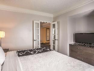 King Suite - Photo 2