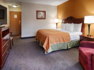 Double Room with Two Double Beds - Non-Smoking photo 3