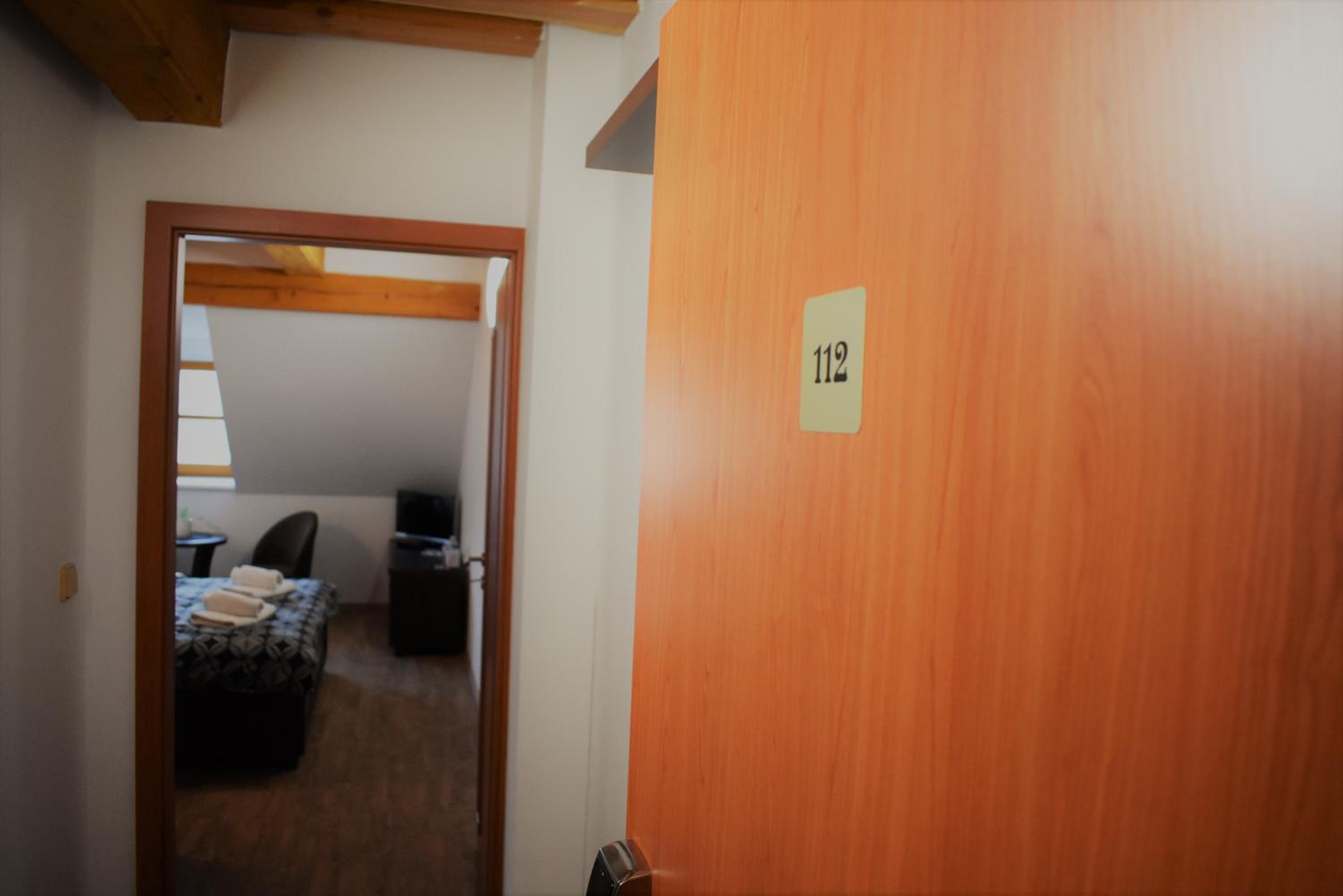 Double Room with Extra Bed - Photo 1