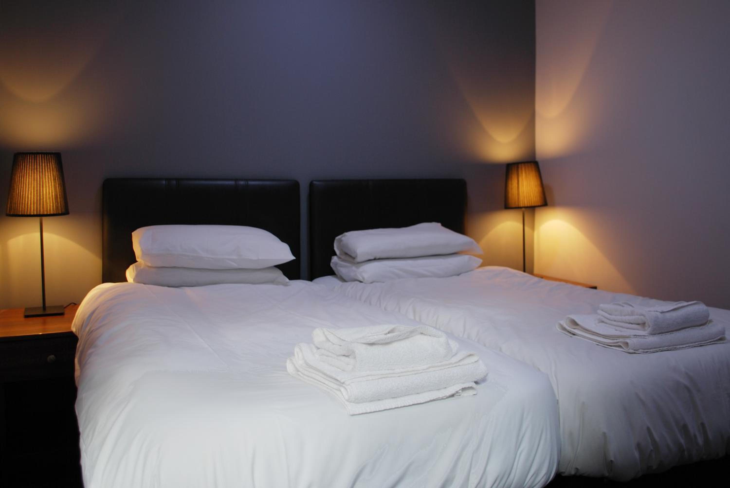 Double or Twin Room - Photo 5