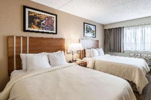 King Suite with Sofa Bed - Non Smoking - Photo 1