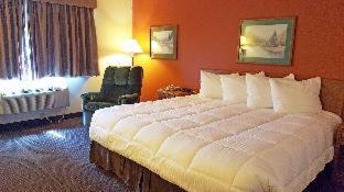 King Room with Roll-in Shower - Disability Access - Non-Smoking - Photo 8