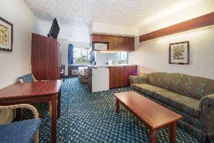 King Room - Non-Smoking photo 2