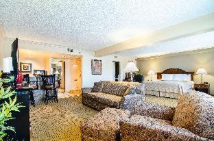 Superior Room with Two Queen Beds and Bath Tub - Non-Smoking photo 1