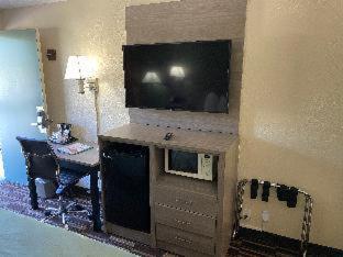 King Room - Non Smoking photo 2