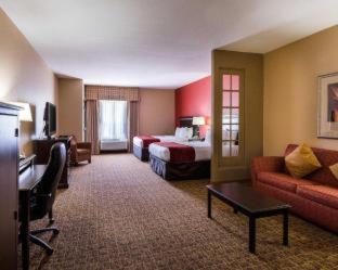 King Room with Sofa Bed - Non-Smoking - Photo 6