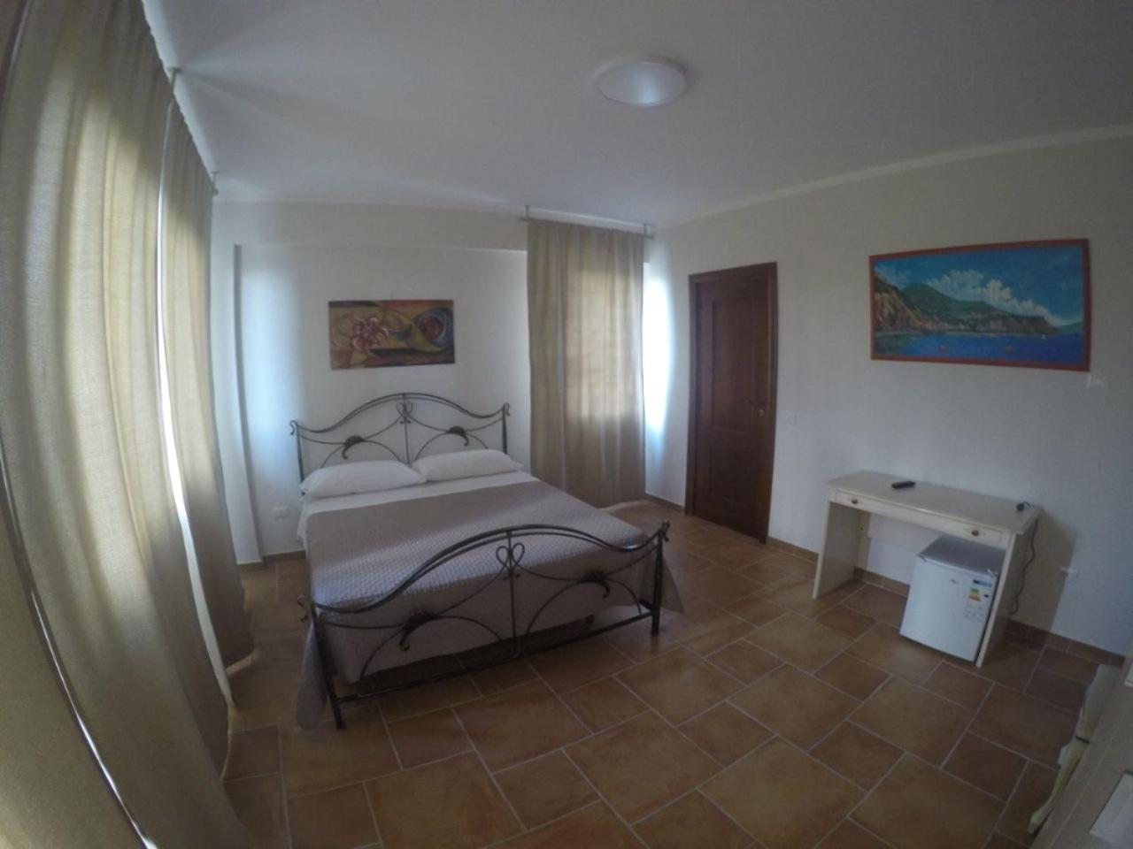 Double Room with Balcony photo 3