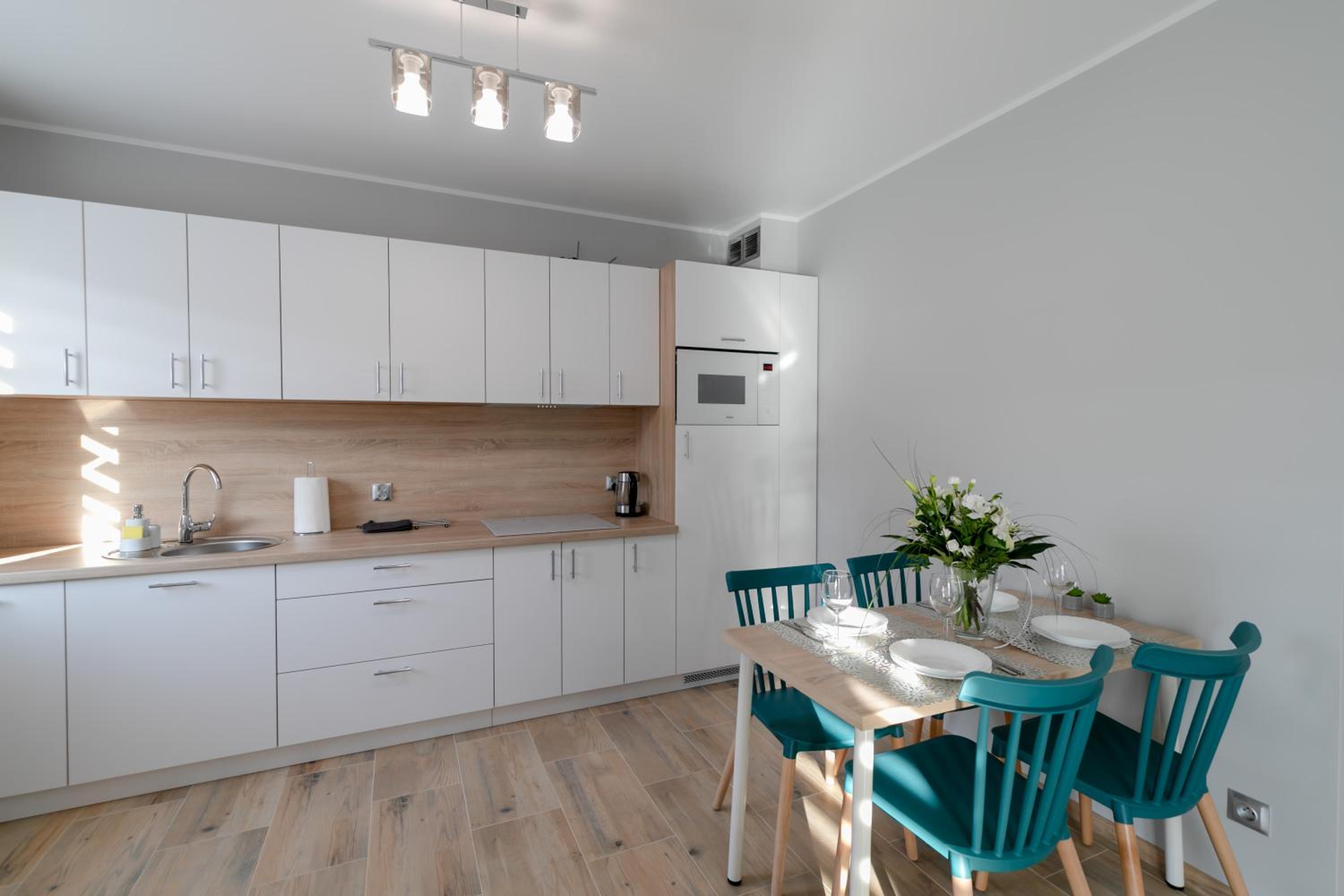 One-Bedroom Apartment - Photo 2