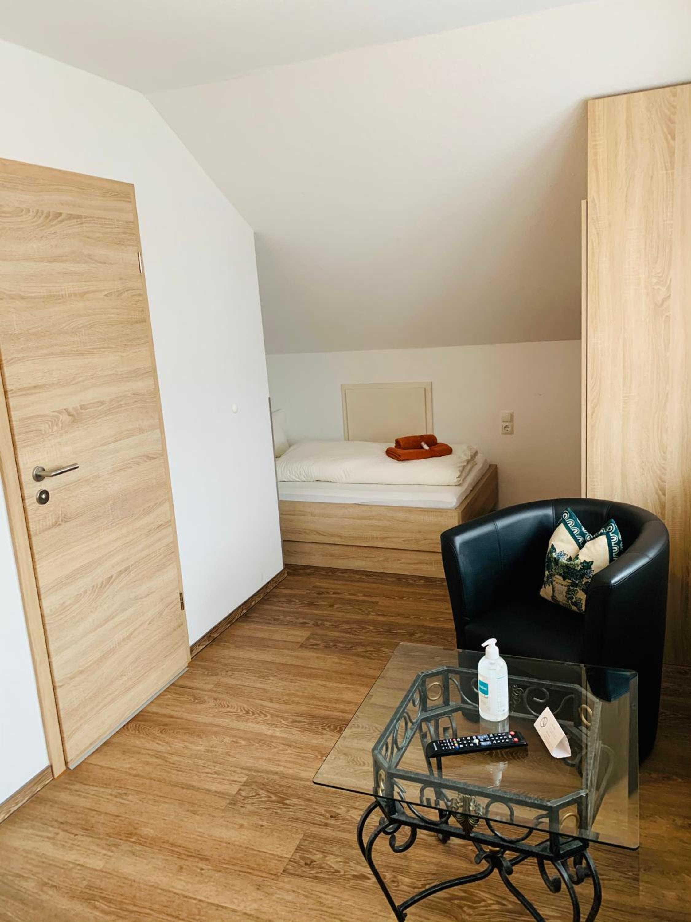 Triple Room - Photo 1