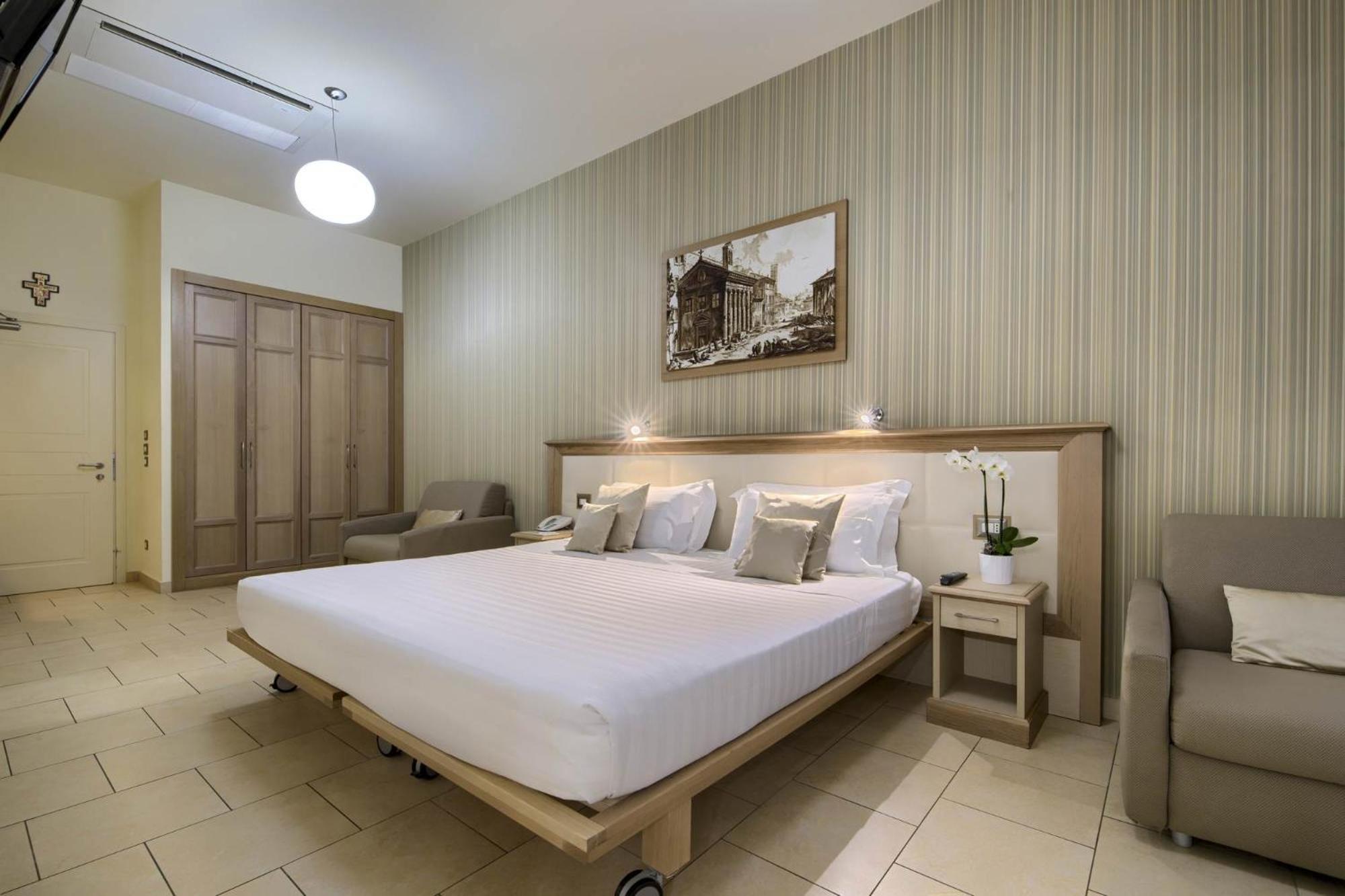Deluxe Quadruple Room photo 2