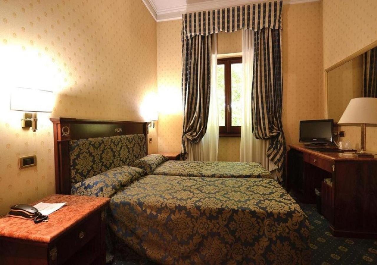 Triple Room photo 2