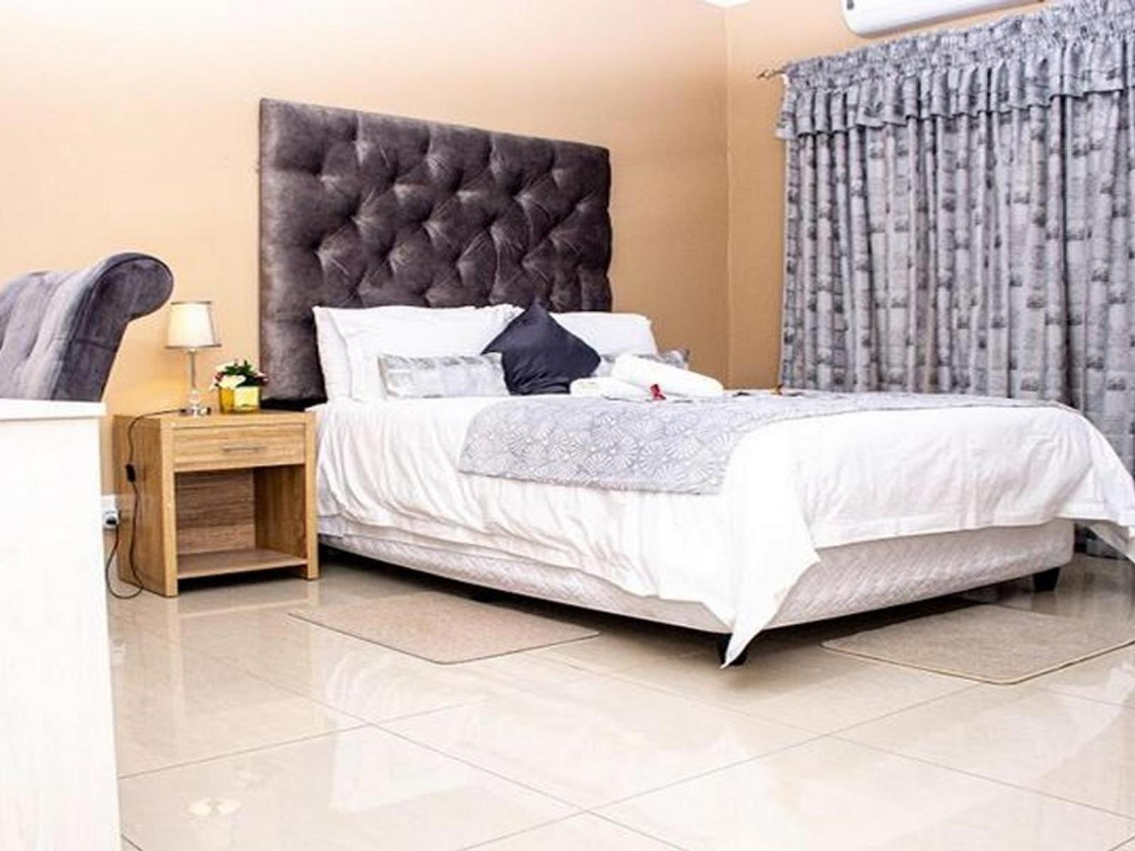 Standard Queen Room - Photo 1