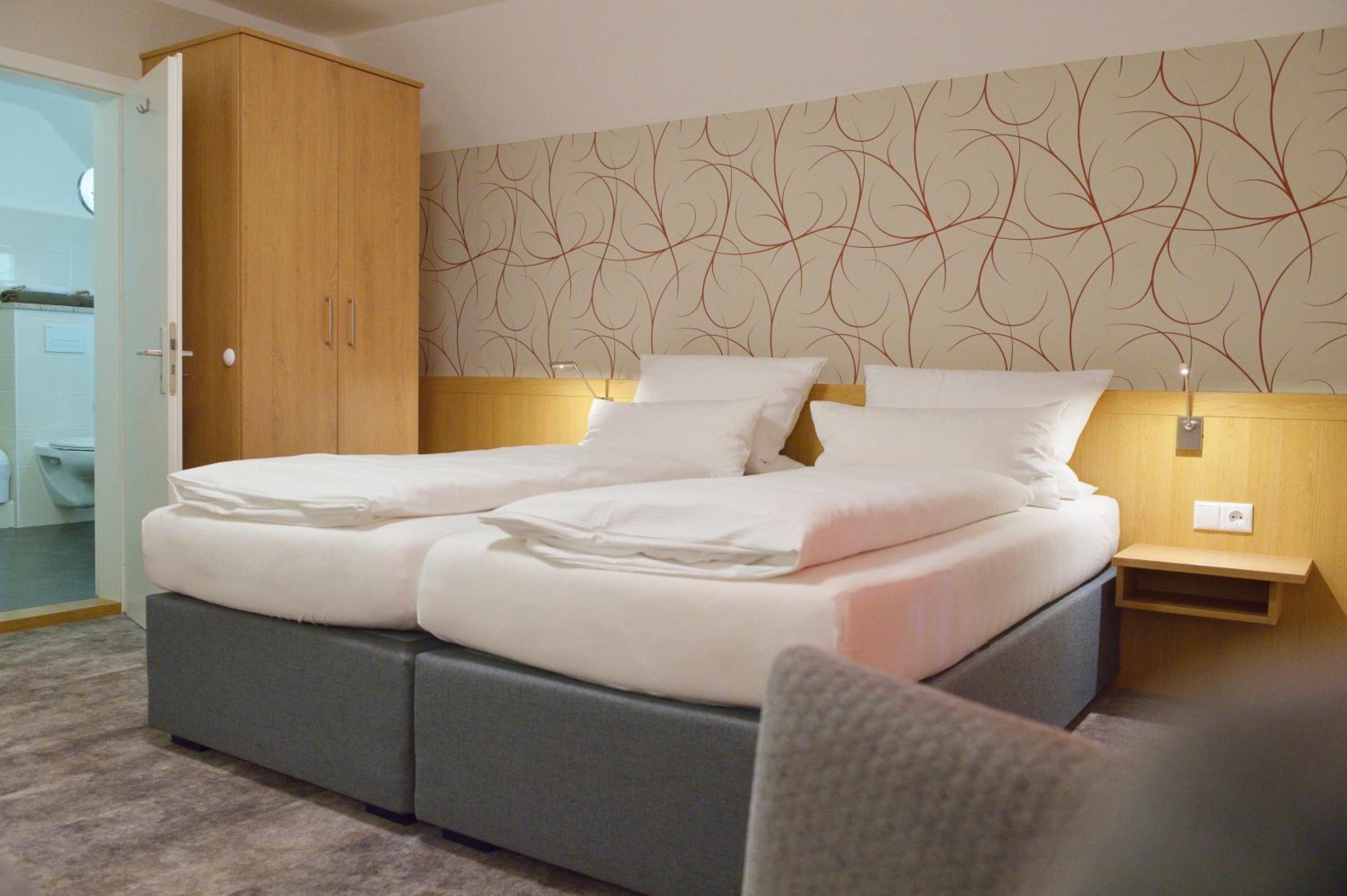 Double Room - Photo 3