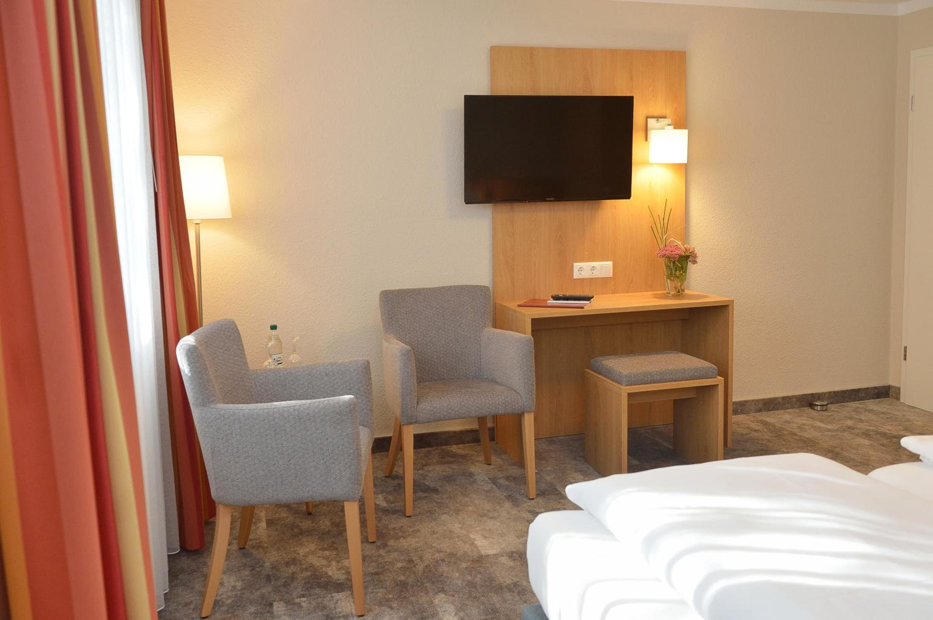 Double Room - Photo 2