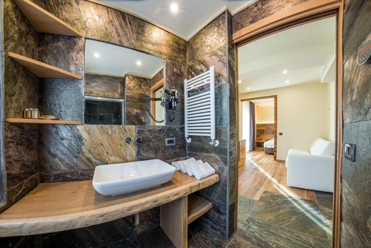 Suite Superior con bagno turco e vasca idromassaggio - Photo 22