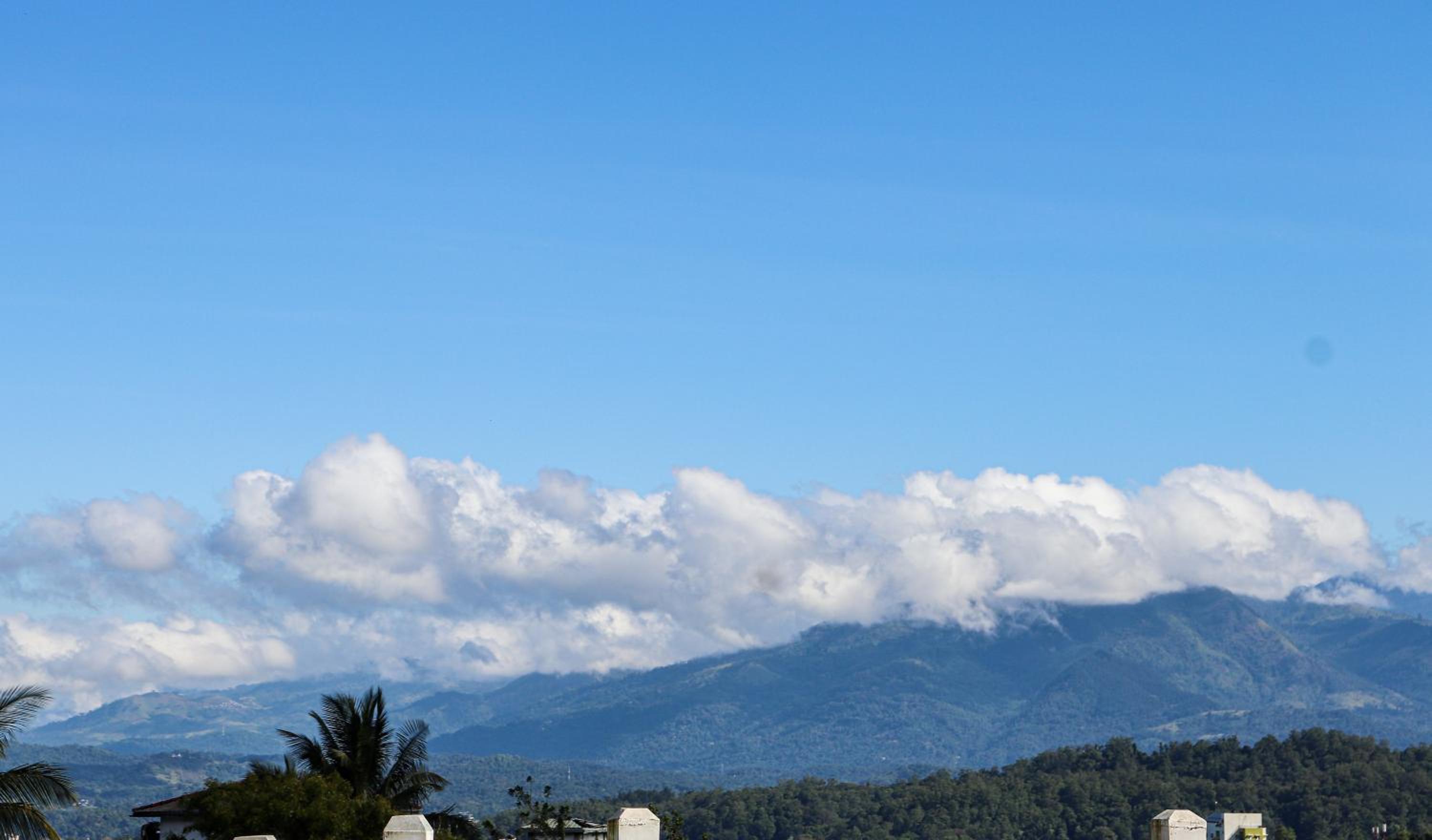 Deluxe Double Room with Mountain View