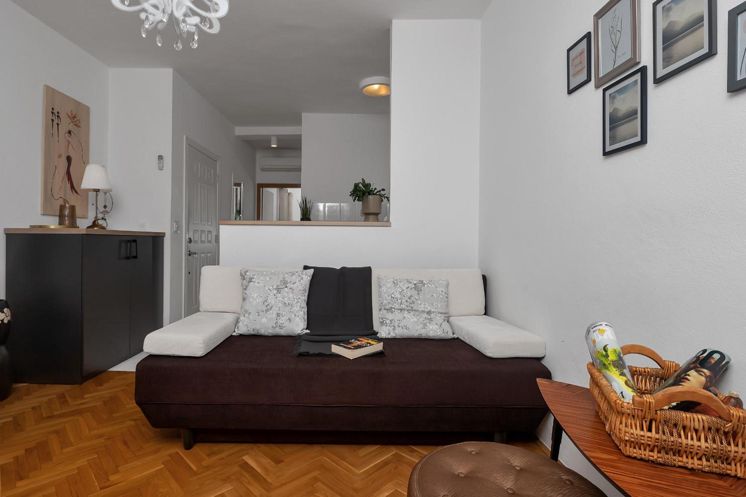 One-Bedroom Apartment with two balconies