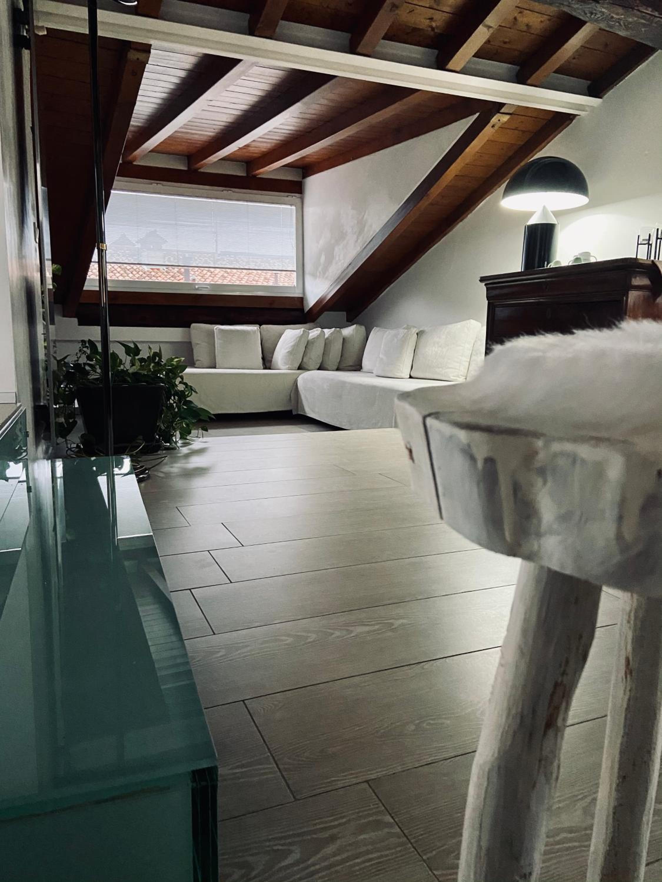 Two-Bedroom Penthouse Apartment with Terrace - Photo 1