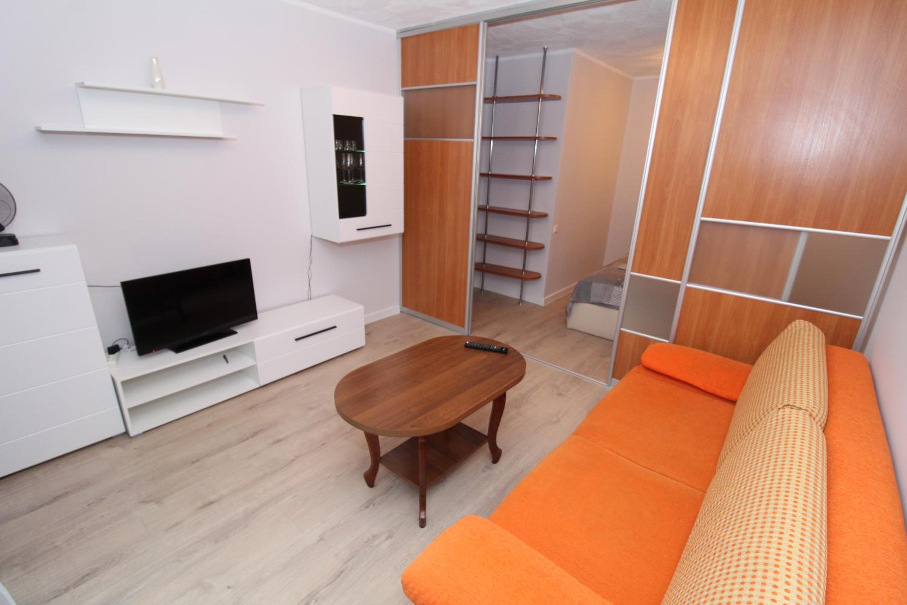 One-Bedroom Apartment photo 1