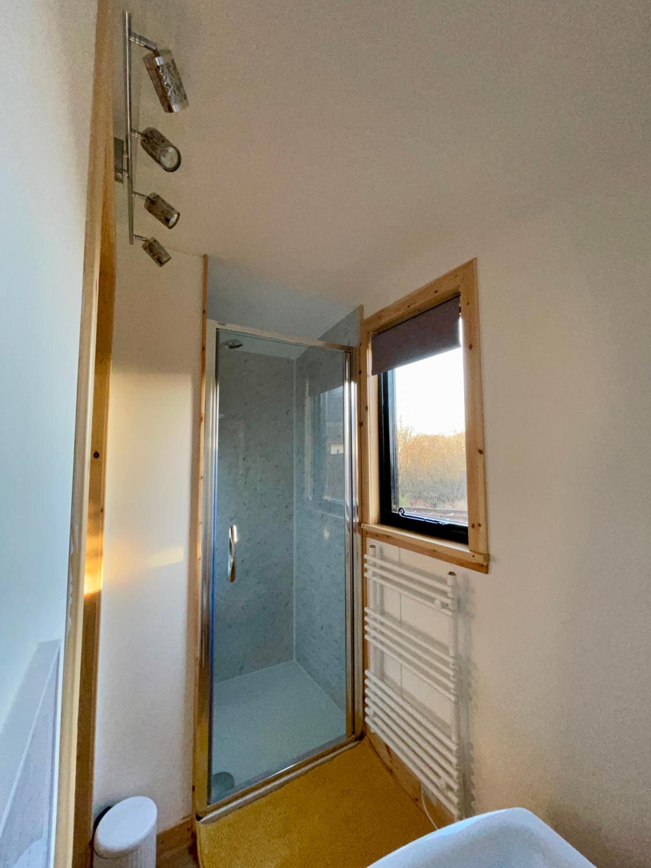One-Bedroom Apartment - Photo 16
