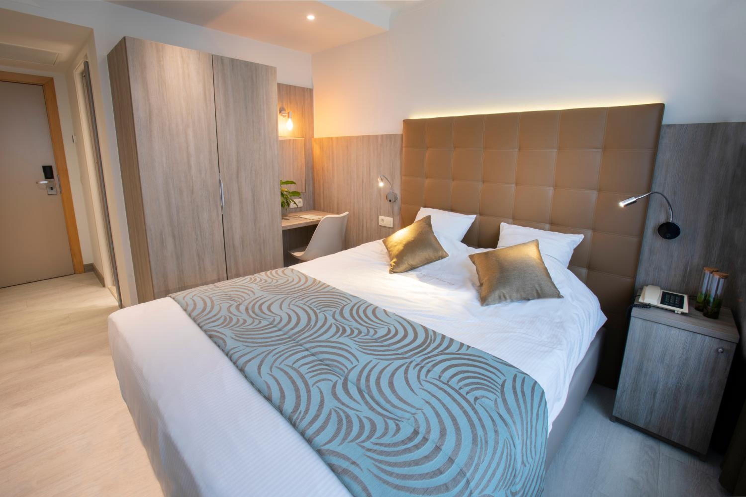 Small Double Room with Terrace