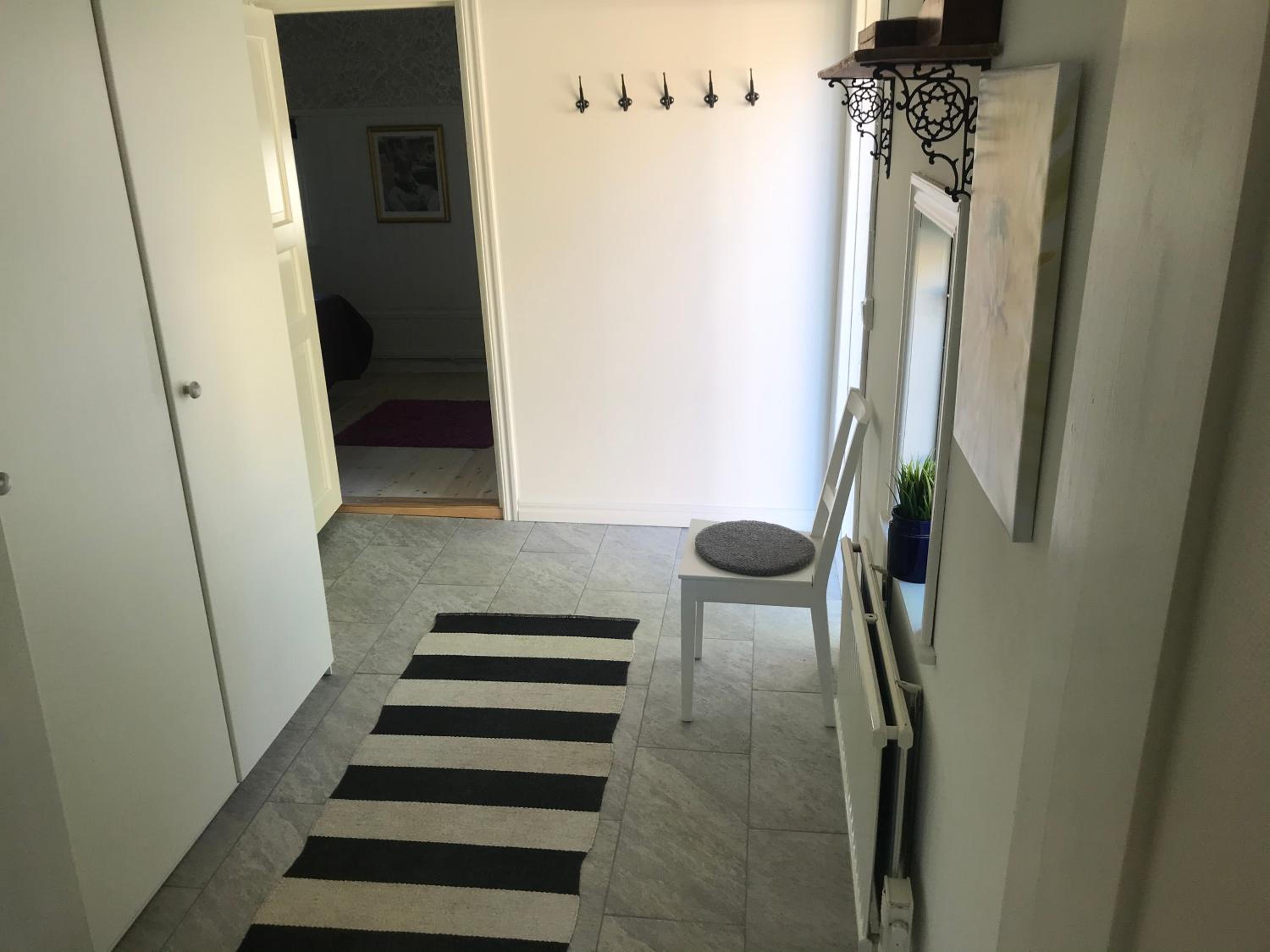 One-Bedroom House photo 1