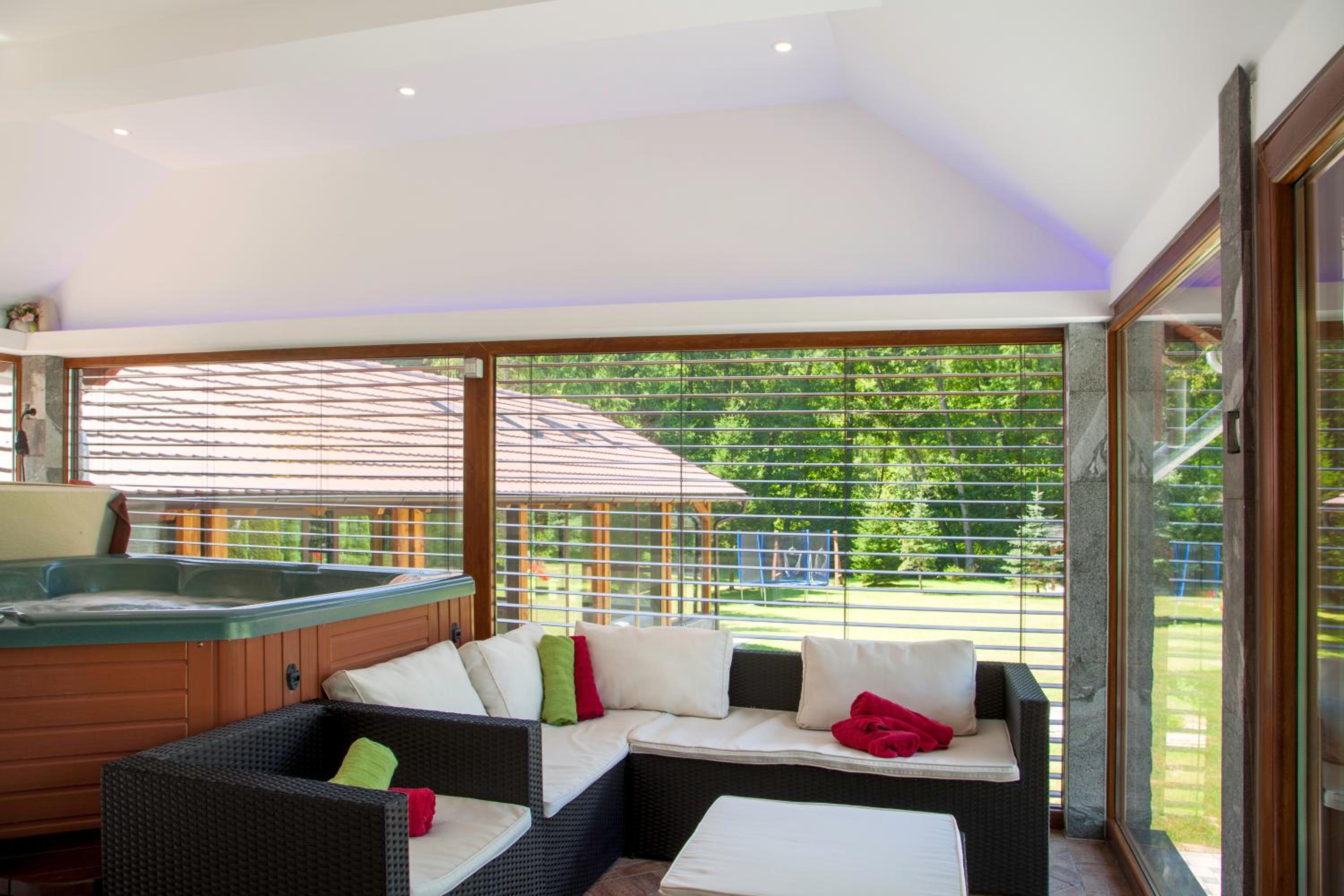 Three-Bedroom Villa photo 2