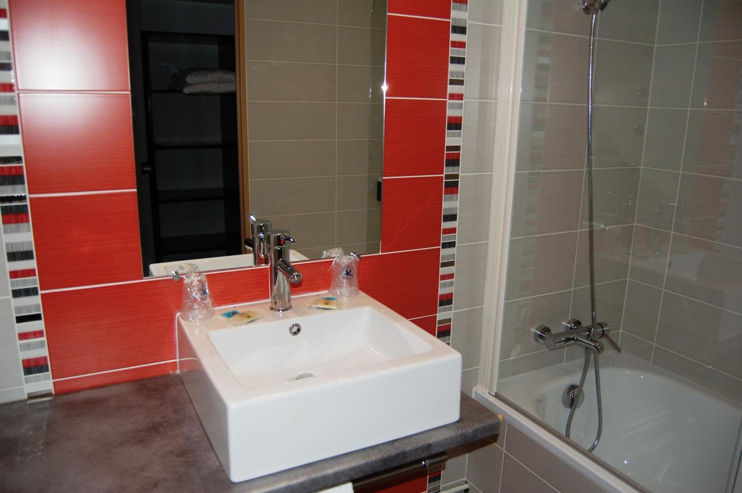 Privilege Twin Room - Photo 4