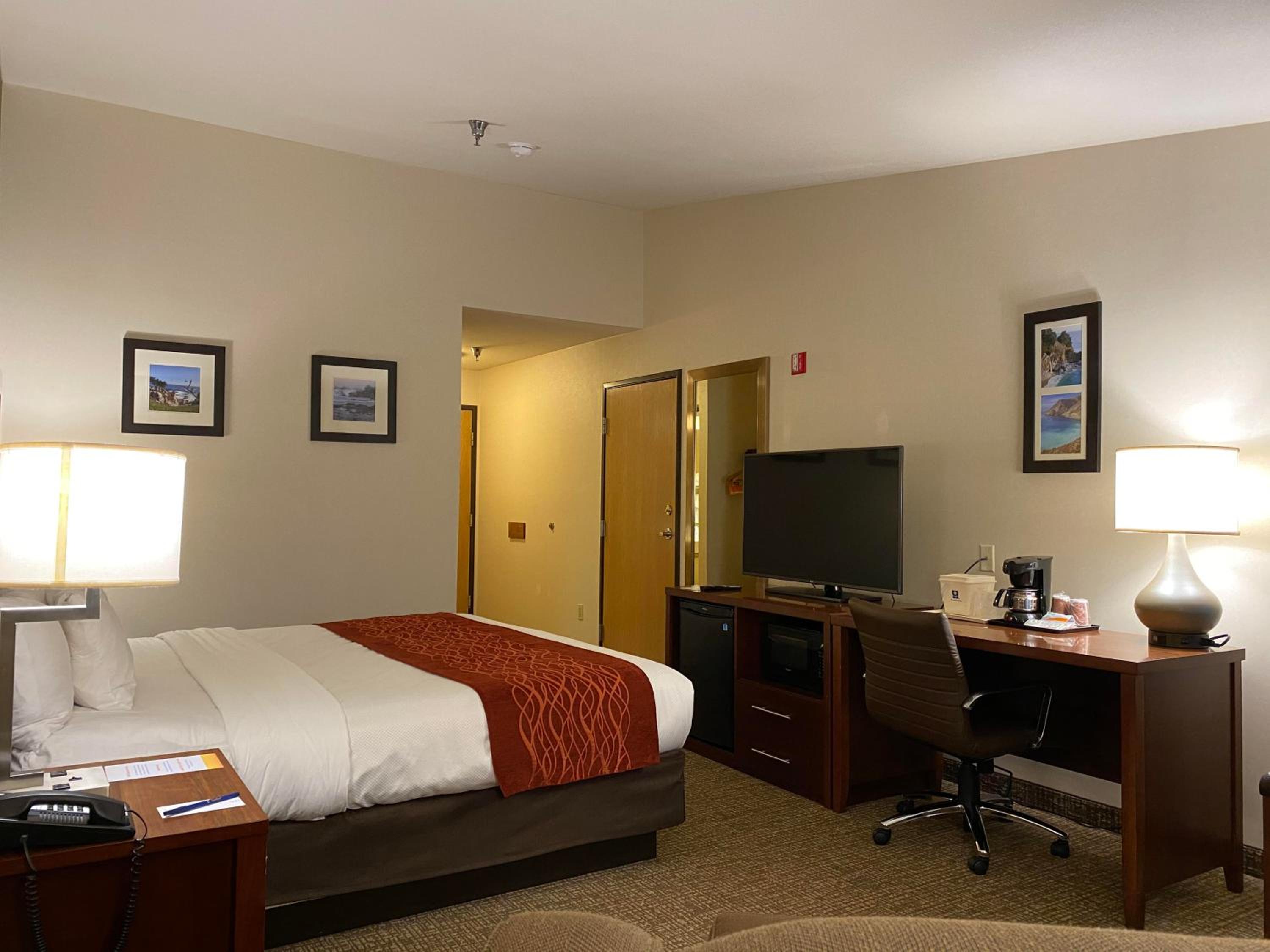 King Room - Accessible/Non-Smoking photo 1