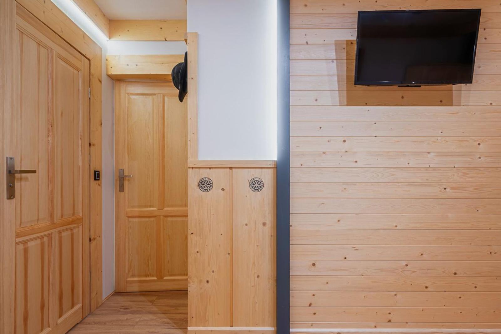 Deluxe Triple Room - Photo 8
