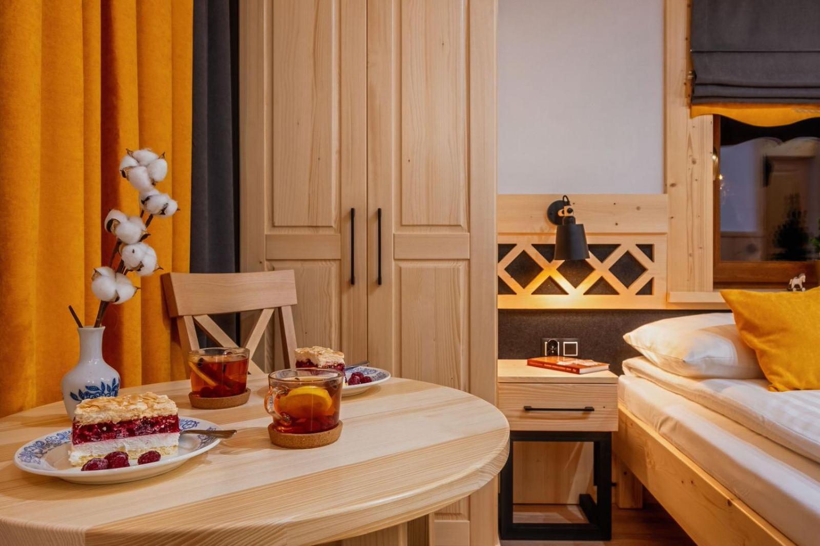 Deluxe Triple Room - Photo 9
