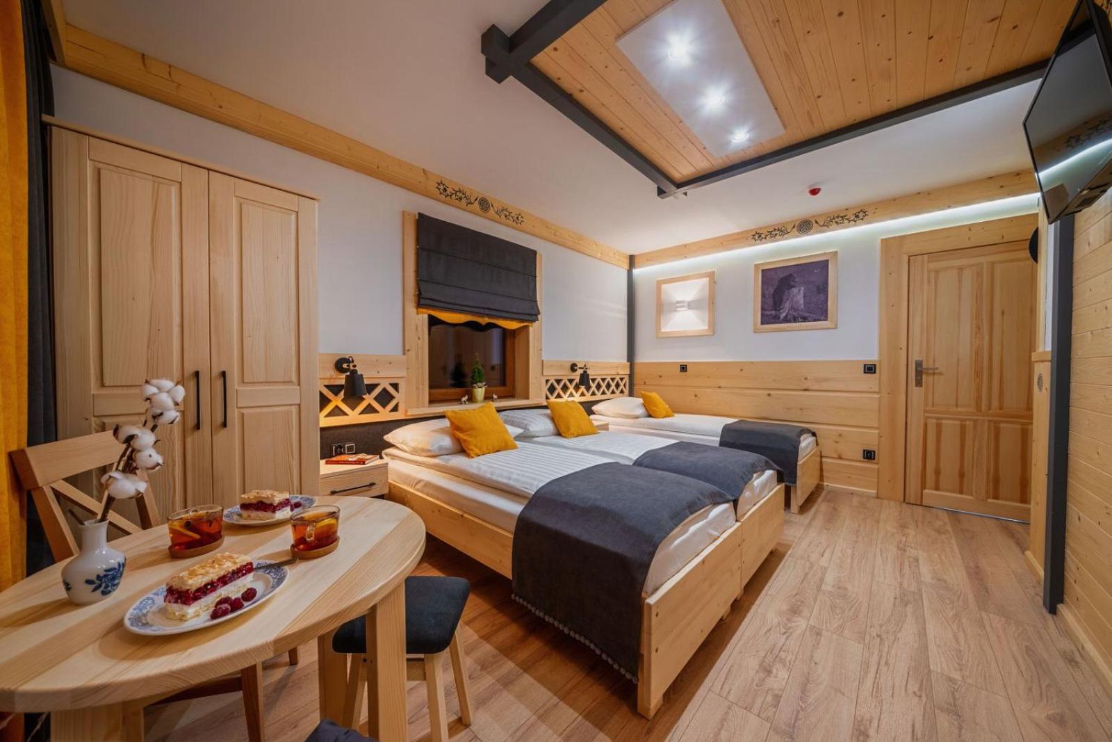 Deluxe Triple Room - Photo 40