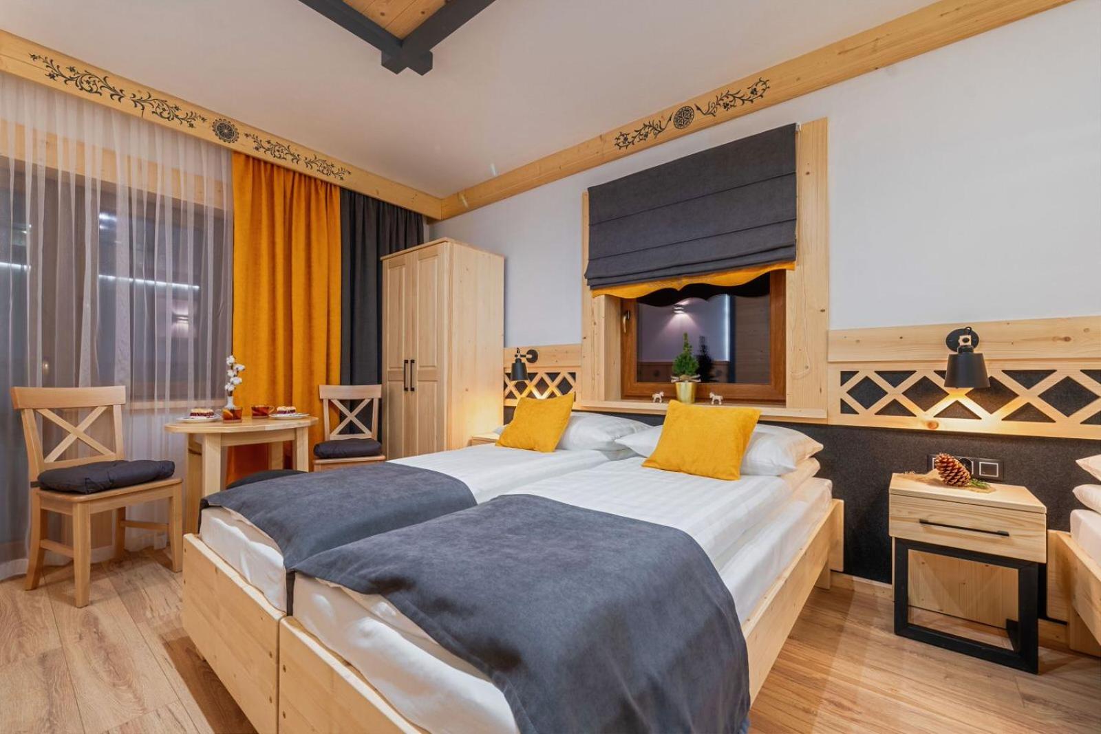 Deluxe Triple Room - Photo 41