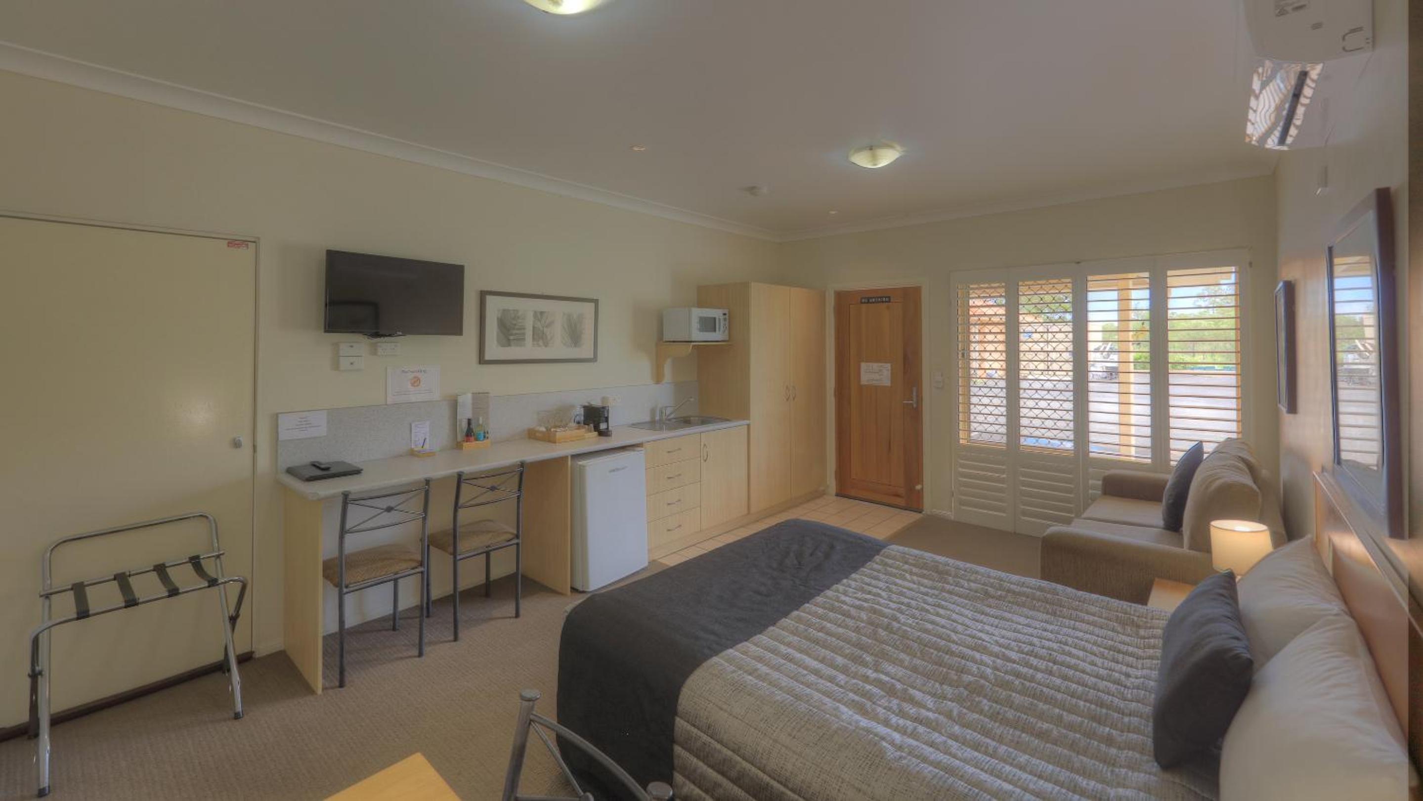 Queen Room - Disability Access