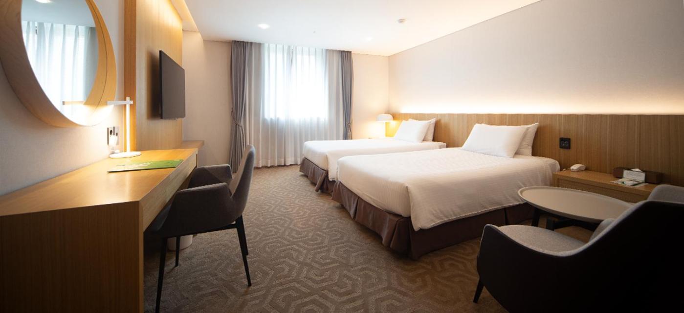 Standard Twin Room photo 2