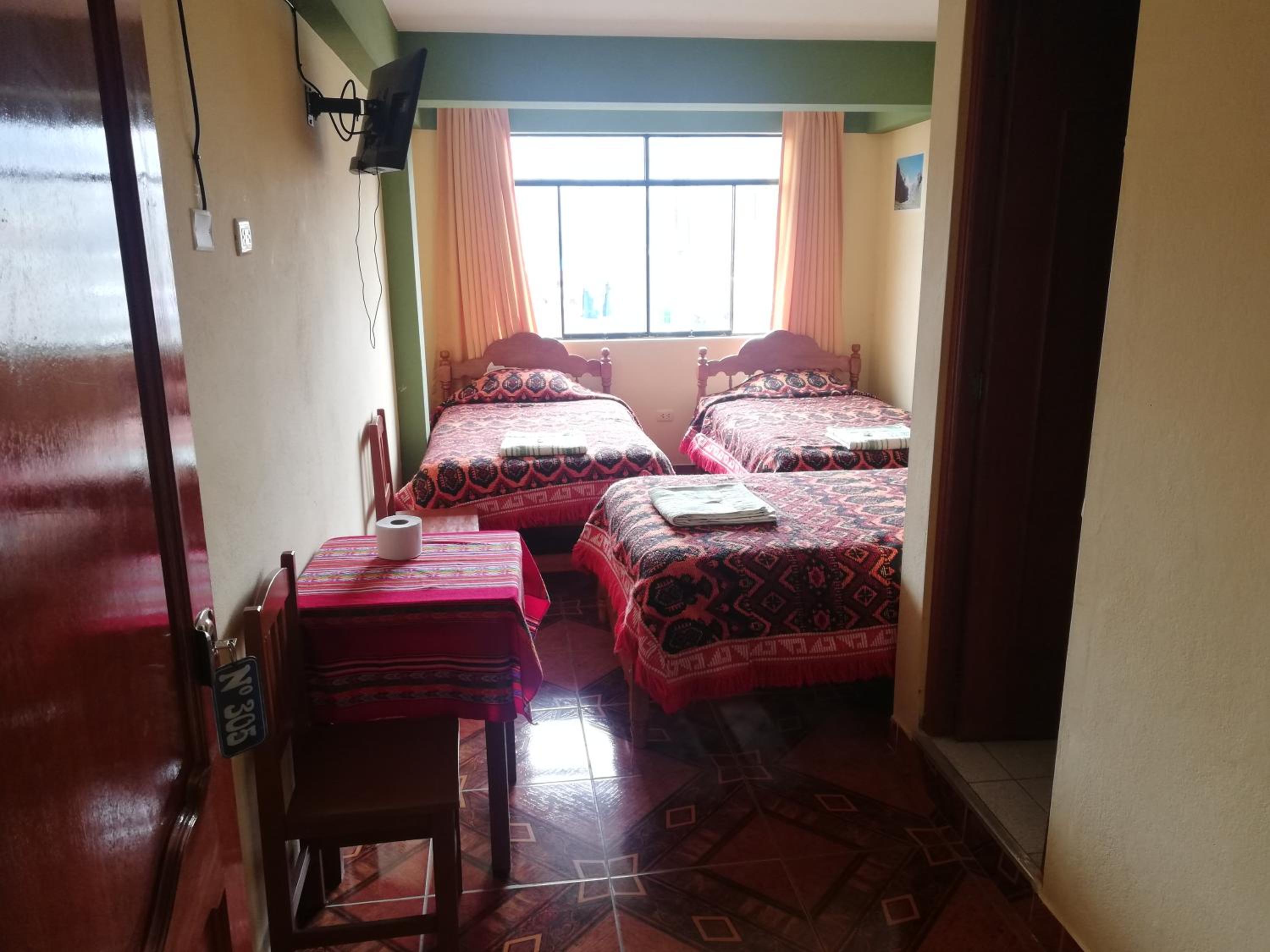 Triple Room with Private Bathroom photo 2