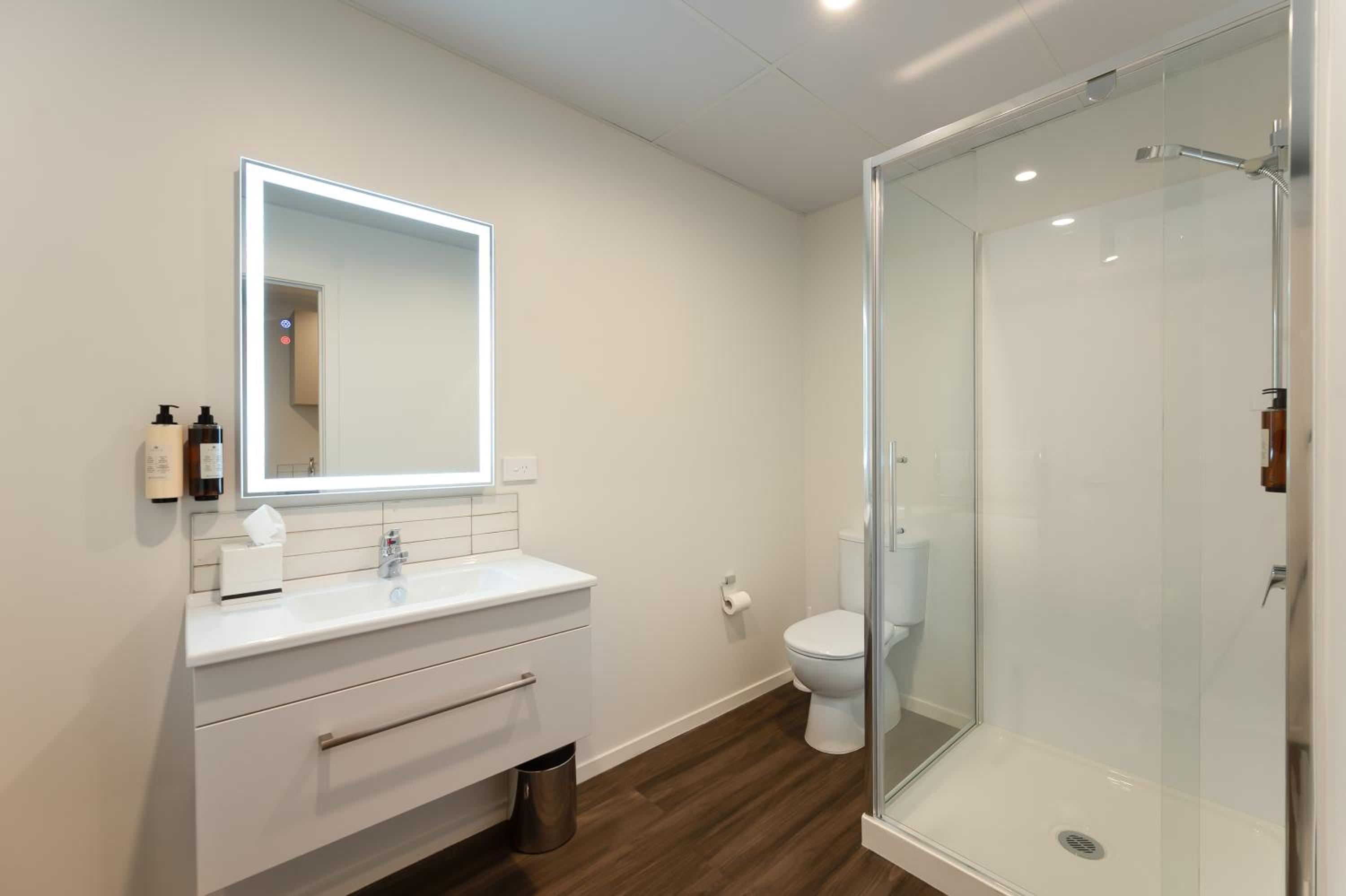 One-Bedroom Apartment - Photo 1