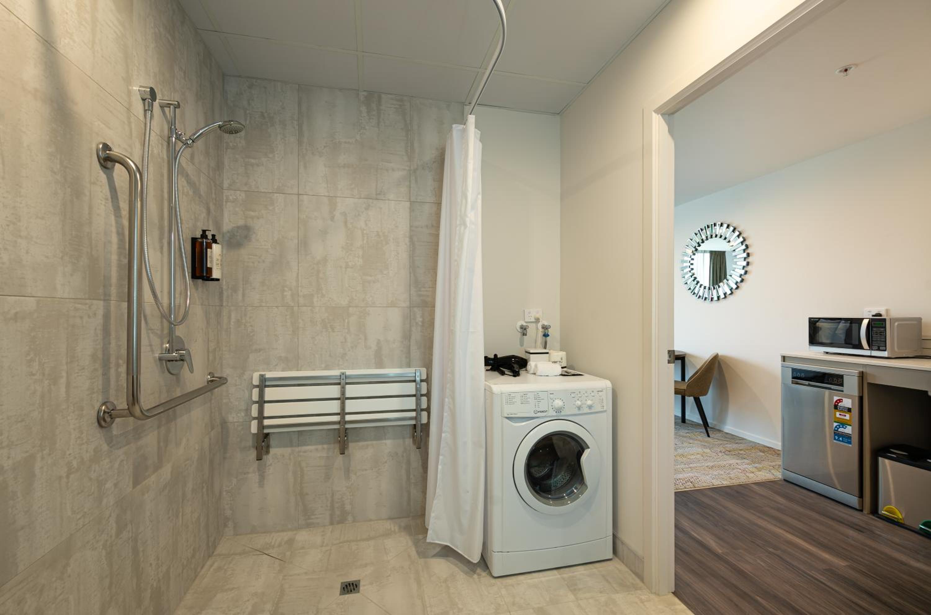 Studio Apartment - Accessible - Photo 2